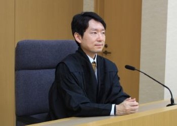 永田裁判官top